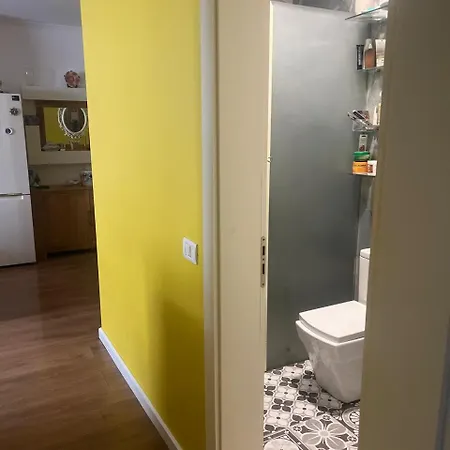 Apartment Modern By Lina-komuna E Parisit *