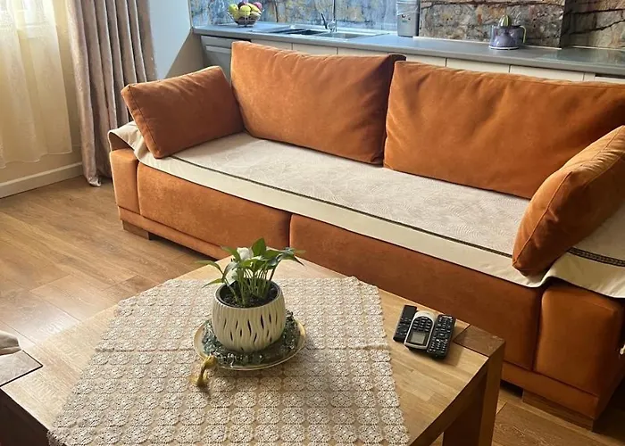 Apartment Modern By Lina-komuna E Parisit Tirana